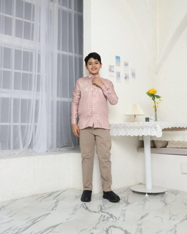 Heeza Series – Man Kids
